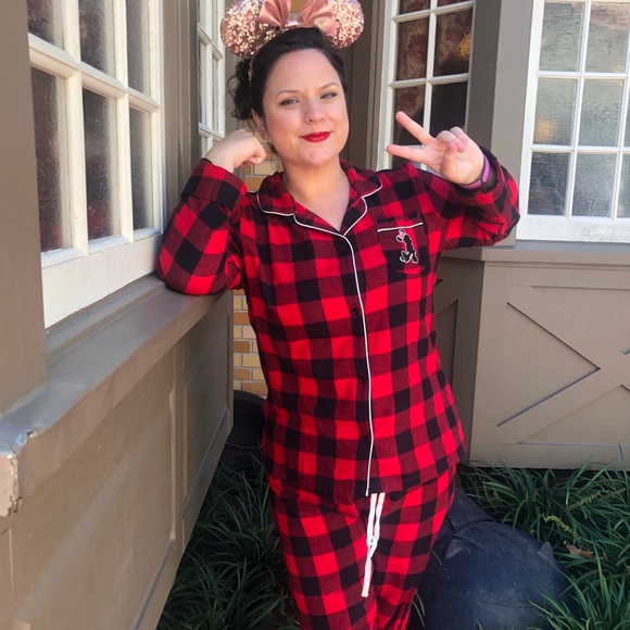 About me & my closet! - Picture 5 of 7